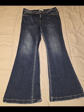 Risen Flare Dark Wash Jeans